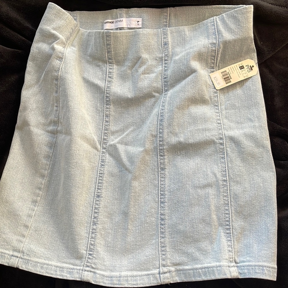 Denim skirt